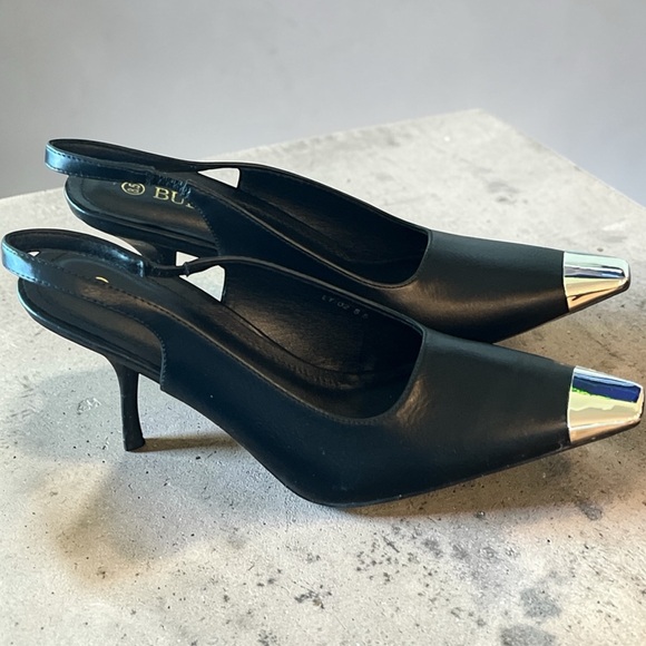 Bueupu Black Leather Slingback Heels with Silver Cap Toe - Picture 3 of 5